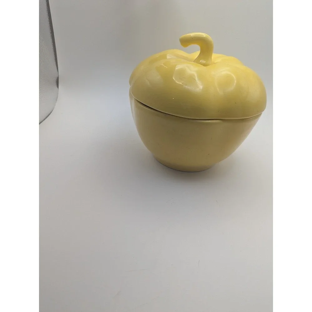 Vintage Yellow Bell Pepper‎ California Pottery Canister With Lid 5.5
